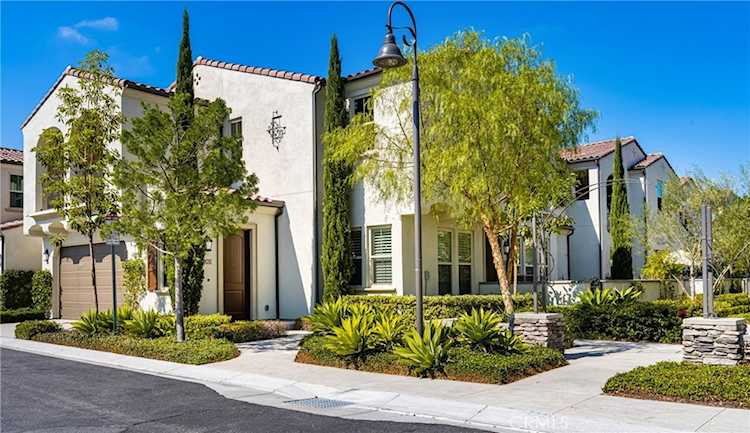 502 Trailblaze Irvine, CA 92618 | MLS OC23170402 Photo 1