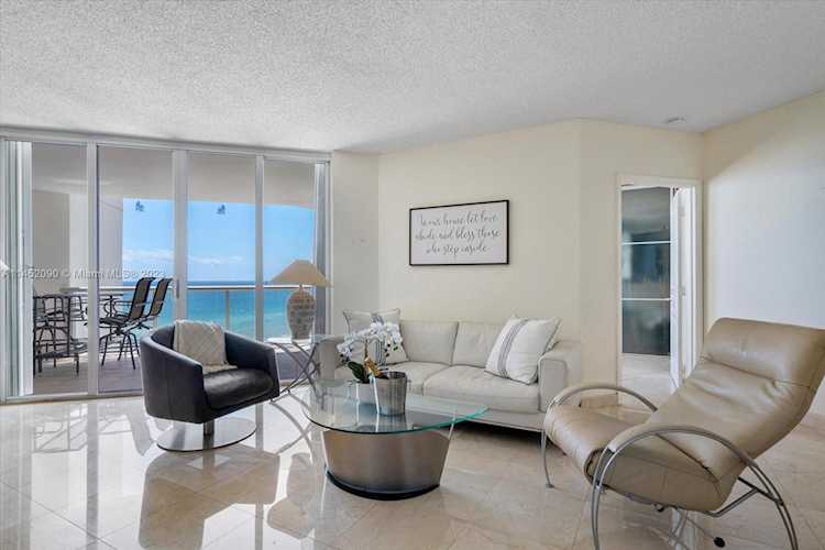 8925 Collins Ave #9J Surfside, FL 33154