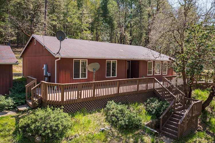 2850 E Evans Creek Rd Rogue River, OR 97537