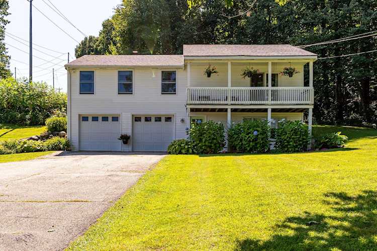 126 Stratham Heights Rd Stratham, NH 03855