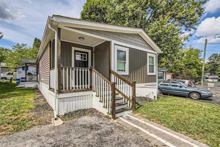 251 Estates Lane Reynoldsburg, OH 43068