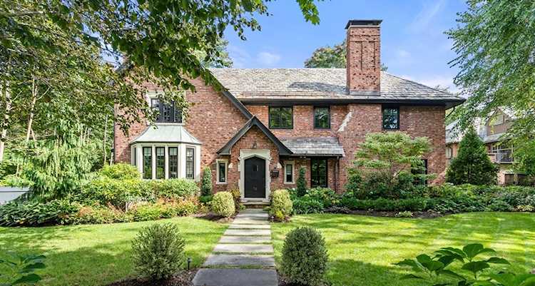 52 Hammondswood Road Newton, MA Chestnut Hill 02467 | Town Property Group Photo 1