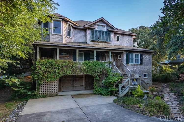 41 Eleventh Avenue Southern Shores, NC 27949