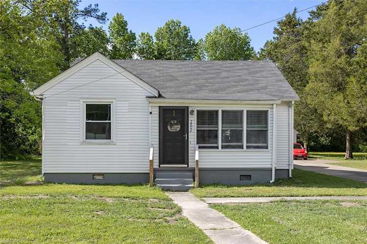2806 E Washington St Suffolk, VA 23434