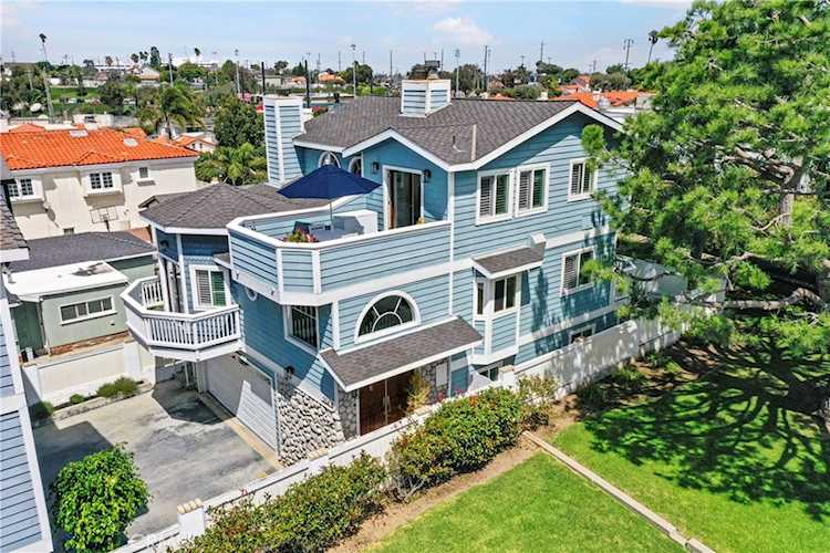 204 N Lucia Ave #B Redondo Beach, CA 90277