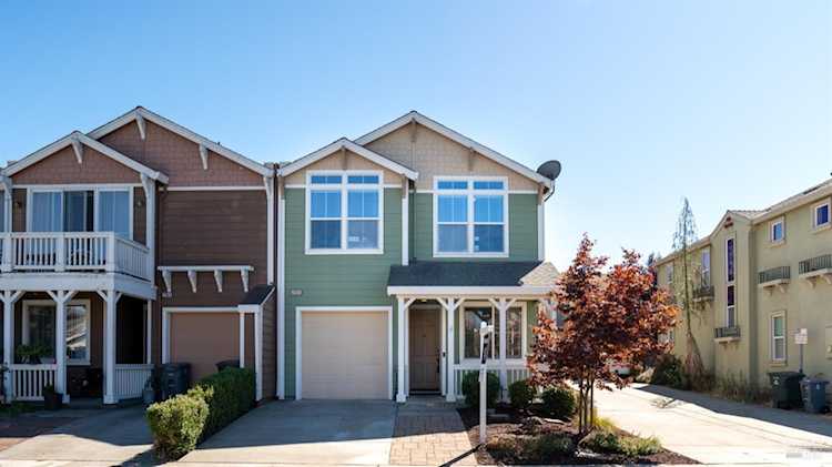 2959 Bay Village Avenue Santa Rosa, CA 95403