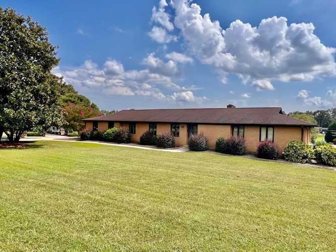 135 School Rd Campobello, SC 29322