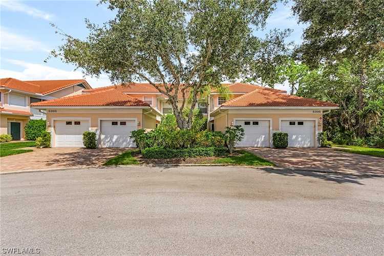 5395 Andover Dr #102 Naples, FL 34110