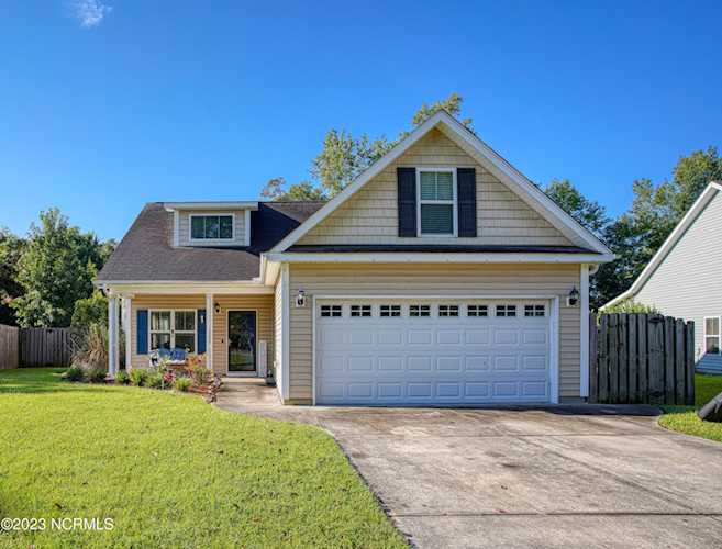 8791 Lanvale Oaks Dr NE Leland, NC 28451