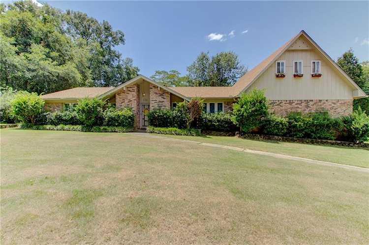 1711 Chase Drive Saraland, AL 36571