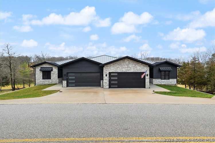 590 Hogan Dr Lake Ozark, MO 65049