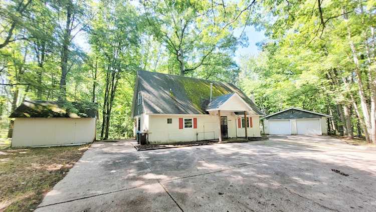1336 E 8 Mile Rd White Cloud, MI 49349 | MLS 23030207 Photo 1