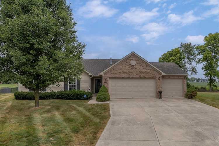 4024 S Stonebridge Ct New Palestine, IN 46163