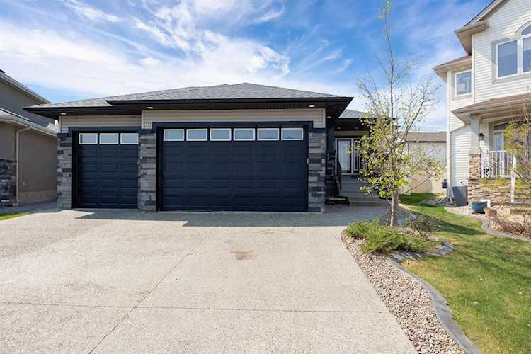 113 Falcon Dr Fort McMurray, AB T9K 0