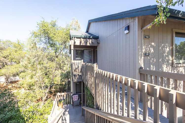 738 Dorothy Way Auburn, CA 95603