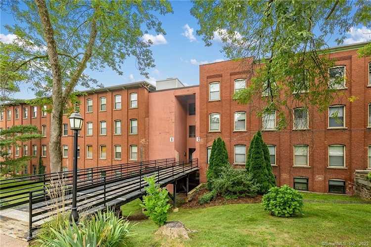 222 Williams St #429 Glastonbury, CT 06033