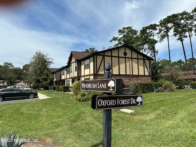 4829 Windrush LN Jacksonville, FL 32217