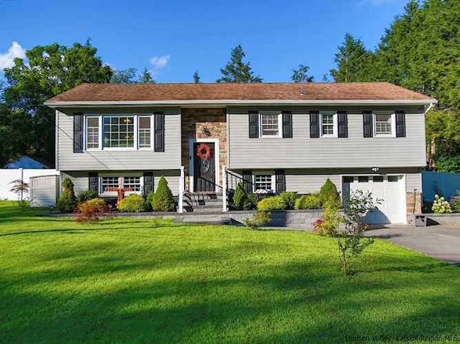 9 John St Napanoch, NY 12548