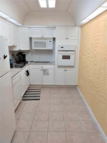 19380 Collins Ave #211 Sunny Isles Beach, FL 33160