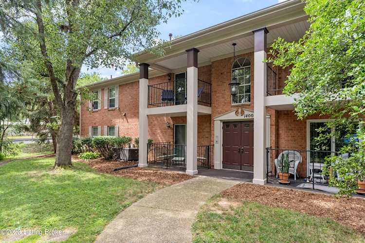 1403 Forest Park Rd #1403 Louisville, KY 40223