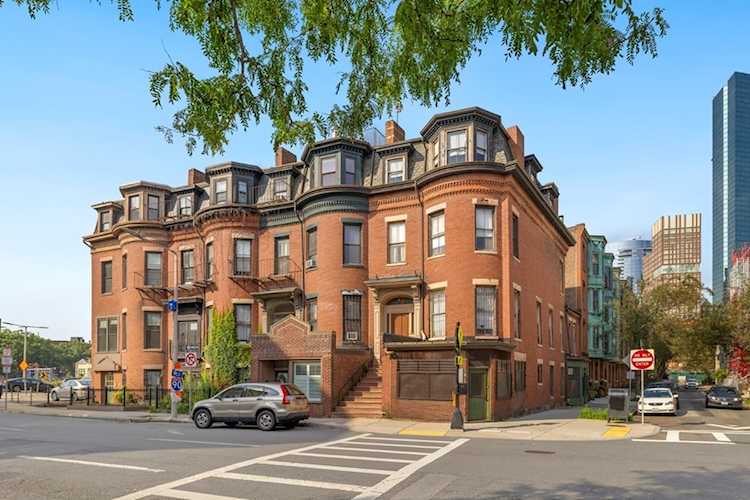 141 Arlington St #6 Boston, MA 02116