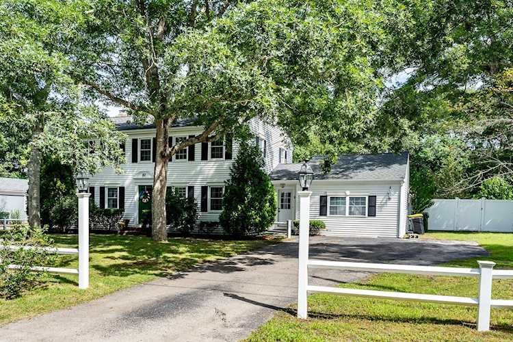 82 Skunknet Road Centerville, MA 02632 | MLS 22303592 Photo 1