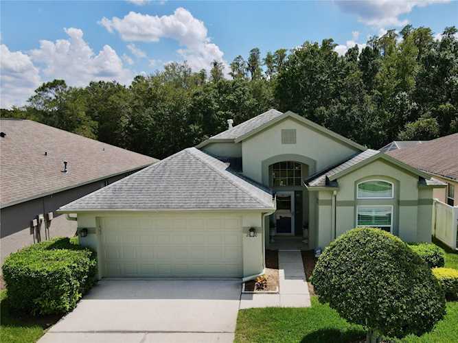 29500 Crossland Dr Wesley Chapel, FL 33543