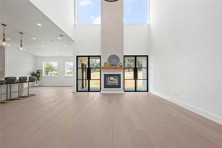 2000 Chipshot CT Spicewood, TX 78669