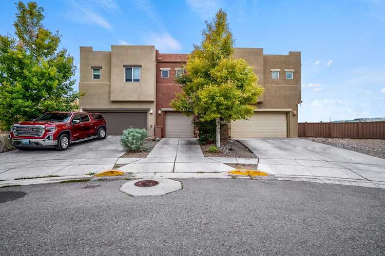 37 Canyon Cliff Dr Santa Fe, NM 87508