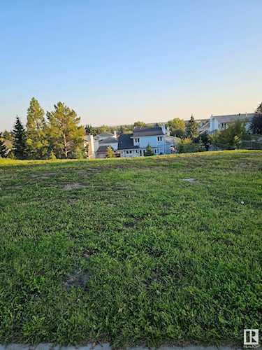 4505 49 Avenue Beaumont, AB T4X 2B2