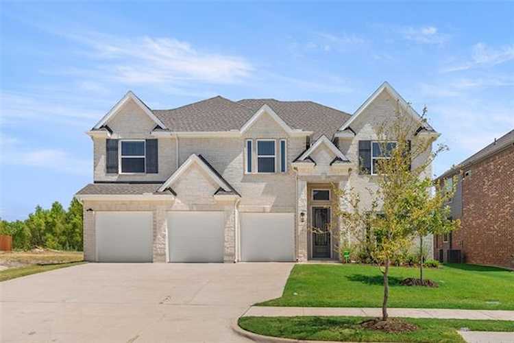 671 Majestic Oak Lane Waxahachie, TX 75165