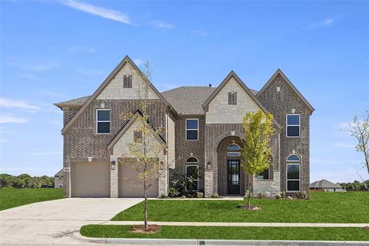 661 Red Maple Road Waxahachie, TX 75165