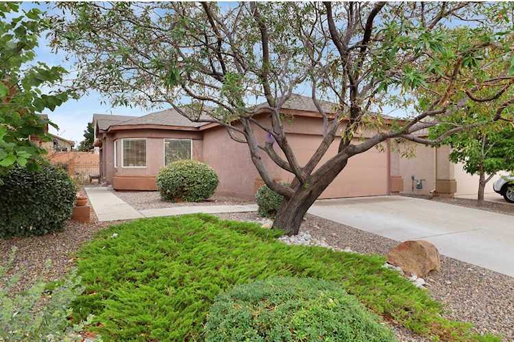 909 Waterfall Dr NE Rio Rancho, NM 87144