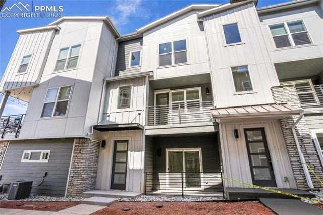 3442 Drumlin Grove Colorado Springs, CO 80907