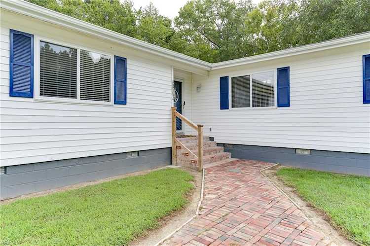 6802 Elwood Rd Suffolk, VA 23437