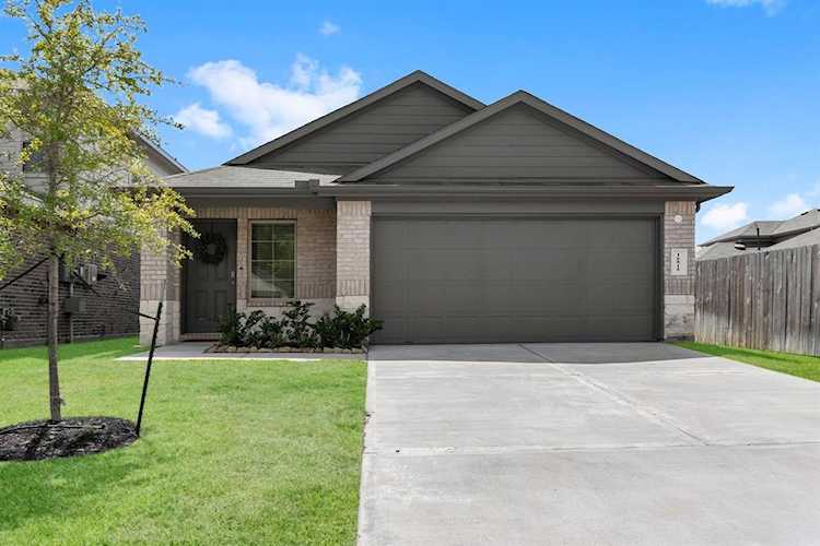 16818 Short Pines Dr Conroe, TX 77302