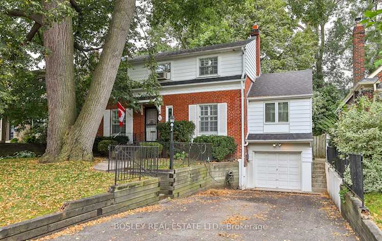 86 Mcrae Dr Toronto, ON M4G 1S5
