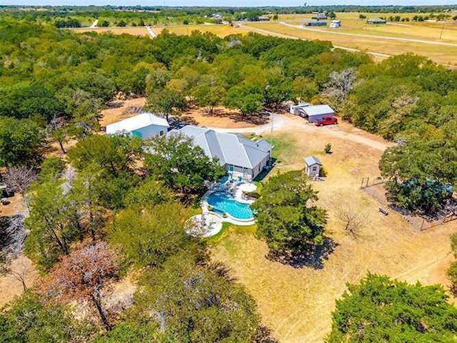 2701 County Road 415 Cleburne, TX 76031