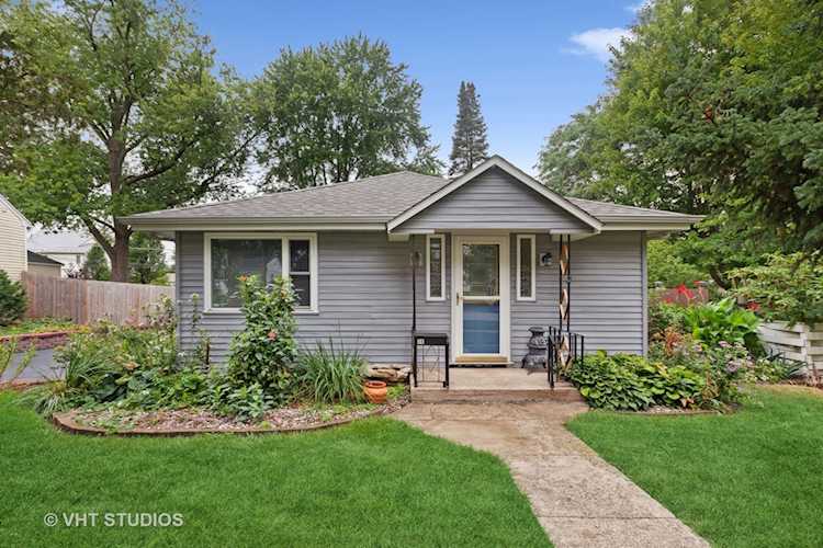36 N Park St Westmont, IL 60559