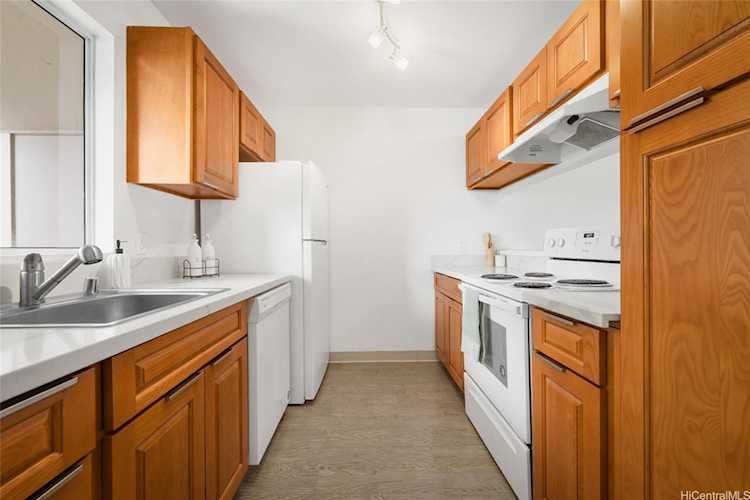 94-517 Lumiaina Street #K104 Waipahu, HI 96797