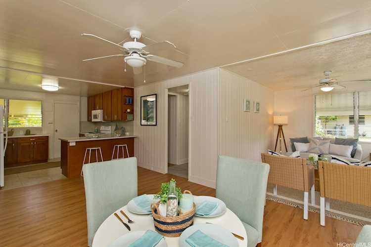 525-A N Kalaheo Avenue Kailua, HI 96734