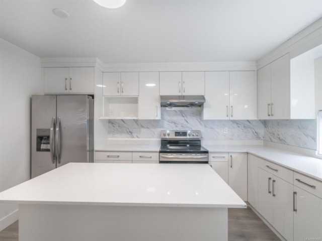 130 Ford Ave Parksville, BC V9P 1M1