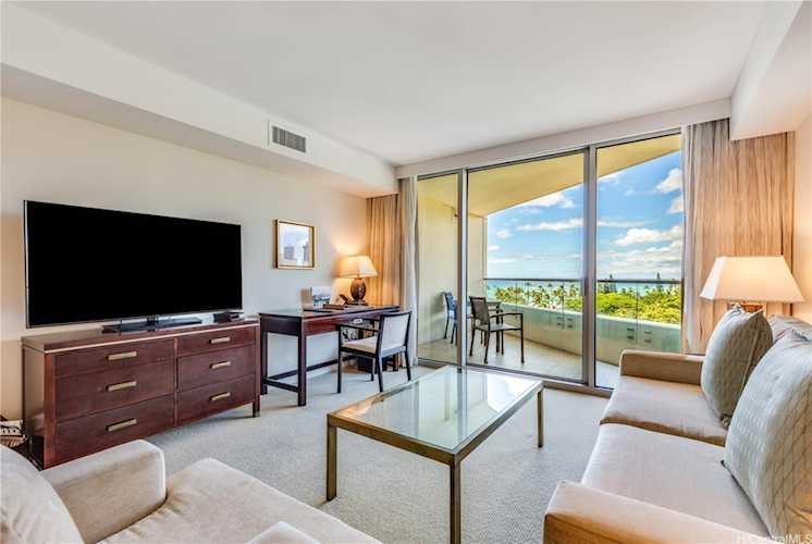 223 Saratoga Road #909 Honolulu, HI 96815