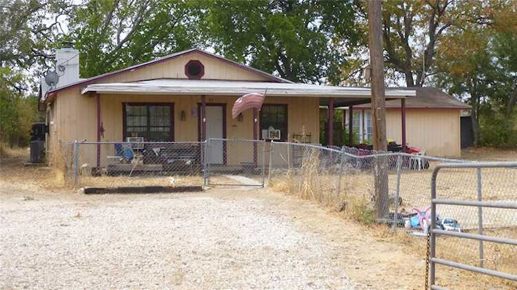 208 Corral LN Liberty Hill, TX 78642