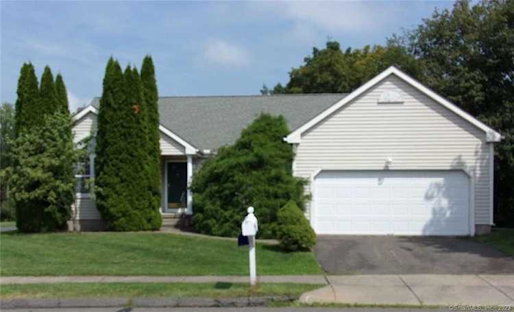 160 Greenview Terrace Middletown, CT 06457