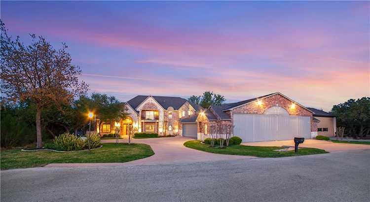 114 Flying Scot ST Lakeway, TX 78734