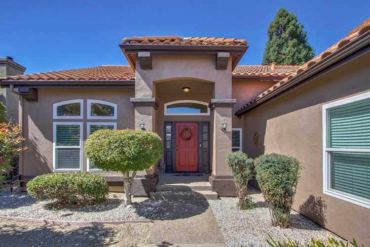 2312 Eagle Court Rocklin, CA 95677
