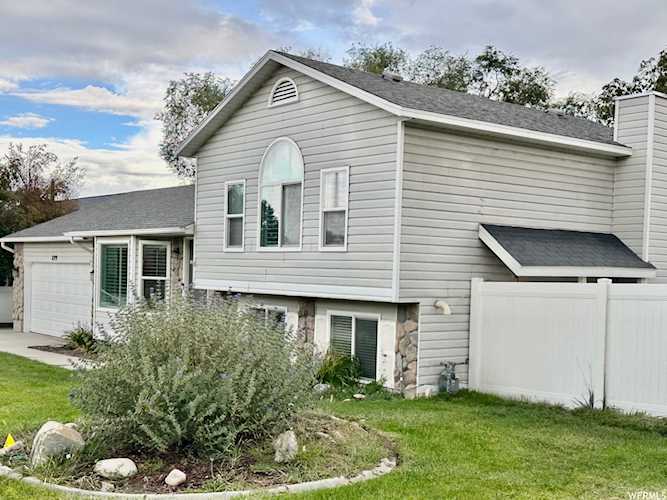 899 E Cherry Wood Cir S Draper, UT 84020