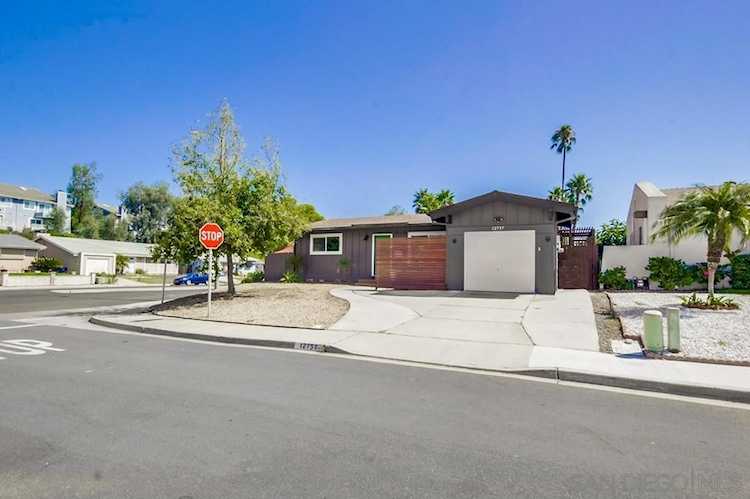 12757 Elm Park Ln Poway, CA 92064