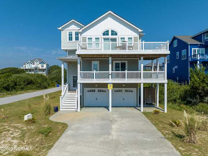 26 Porpoise Place North Topsail Beach, NC 28460